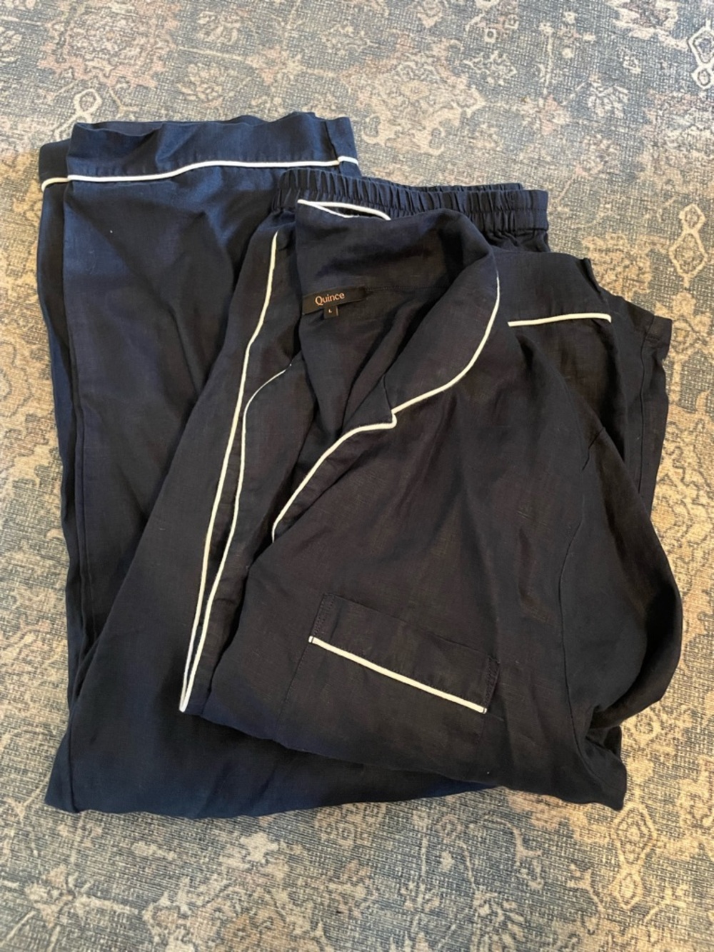 NWOT Women’s Navy Linen Pajama Set with Contrast Piping - Picture 2 of 2